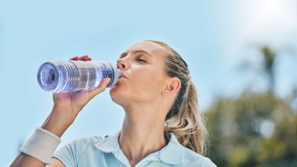 Common Weight Loss Mistakes - Tips To Avoid Them 12 Forgetting to stay hydrated