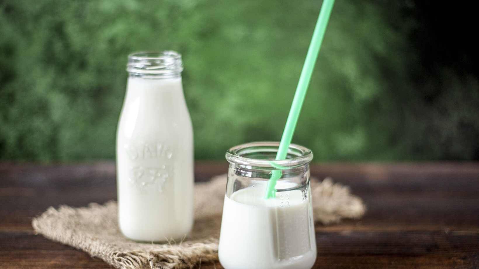 Does Milk Help Heartburn? Exploring the Facts 18 Does Milk Help Heartburn? Exploring the Facts
