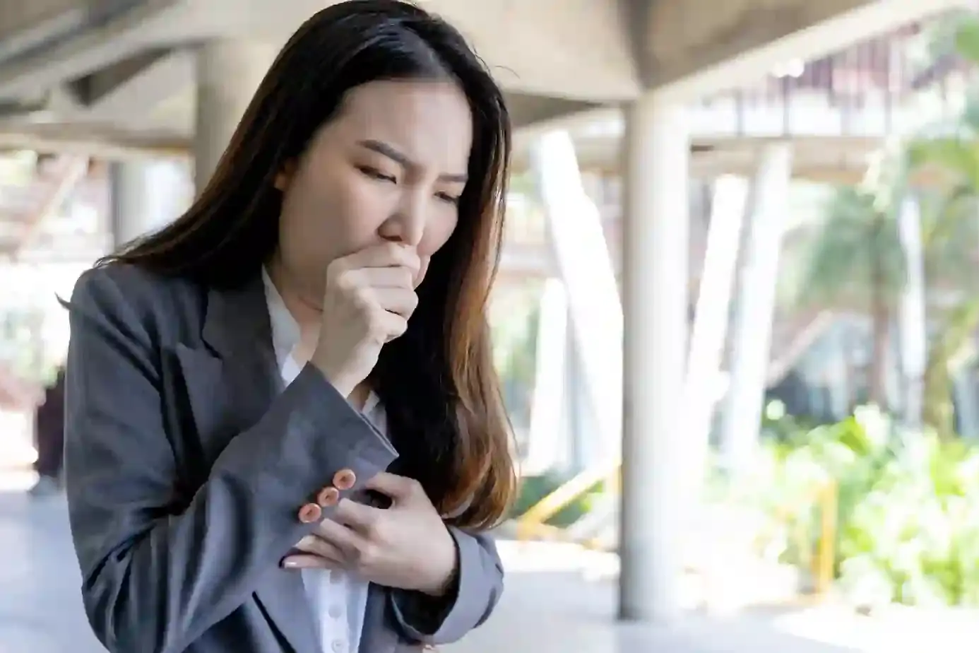 Why Does My Stomach Hurt When I Cough? Causes, Risks & When to Seek Care 4 why does my stomach hurt when i cough