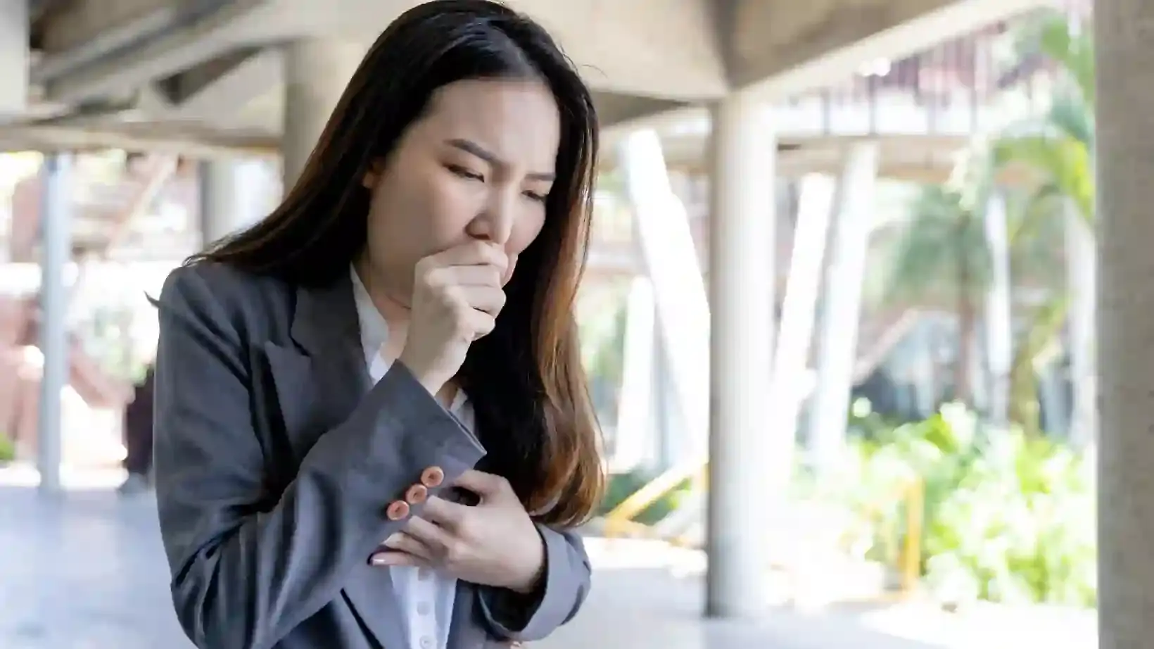 why does my stomach hurt when i cough